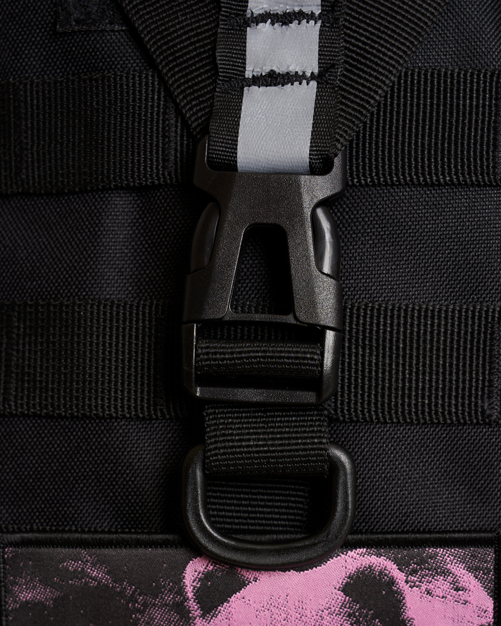 Everyday Onyx Black Backpack 25L with Crimson Bear